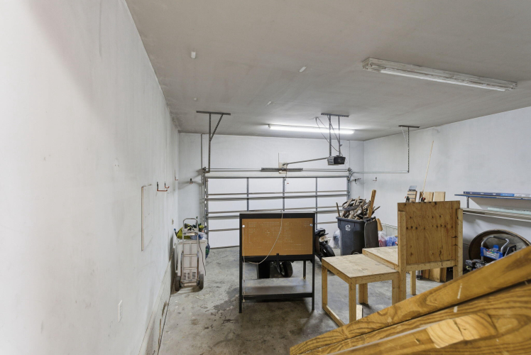Listing Image 42
