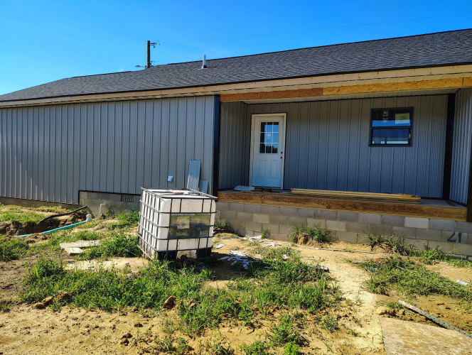 Listing Image 4