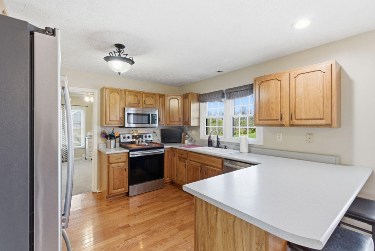 Listing Image 14