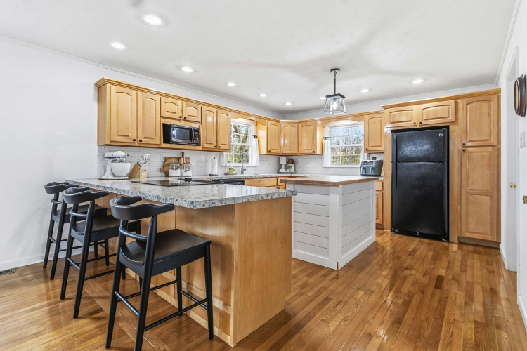 Listing Image 13