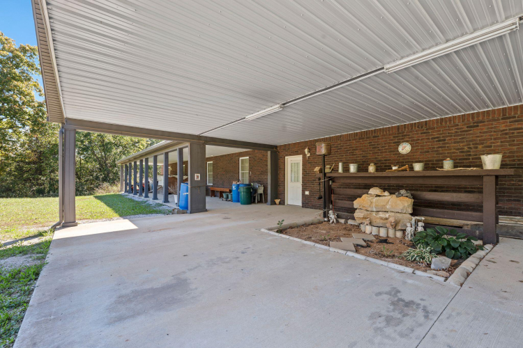 Listing Image 43
