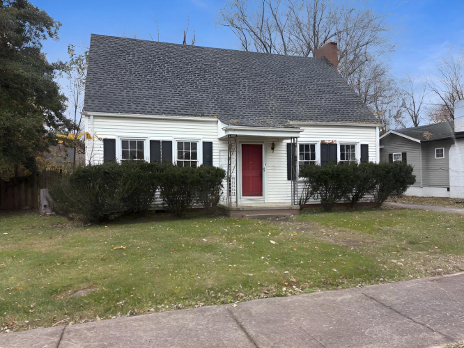 Listing Image 3