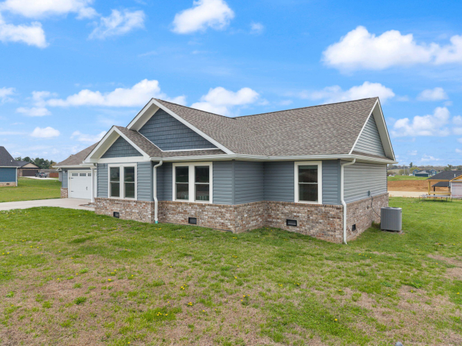 Listing Image 29