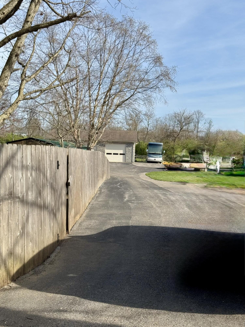 Listing Image 38