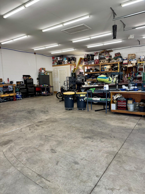 Listing Image 43