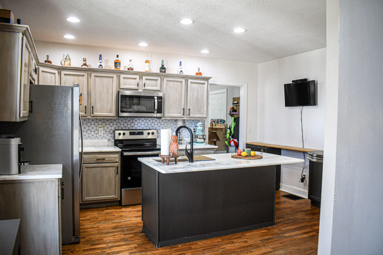Listing Image 20