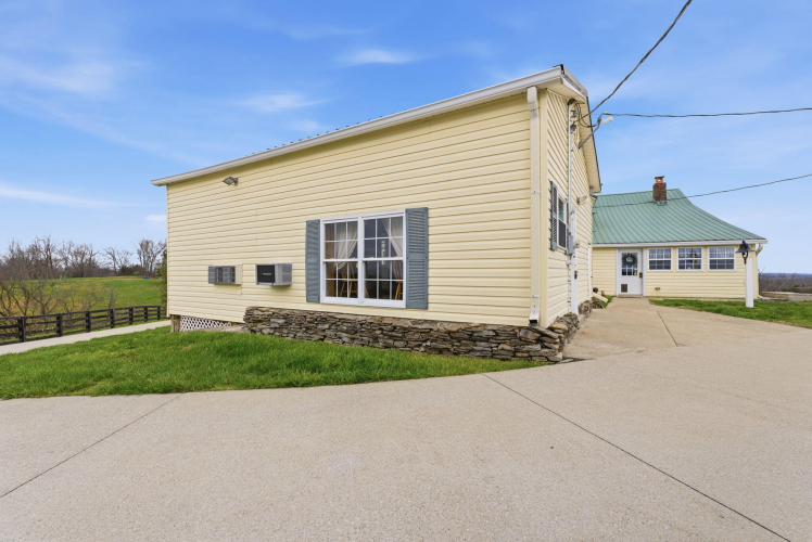 Listing Image 58