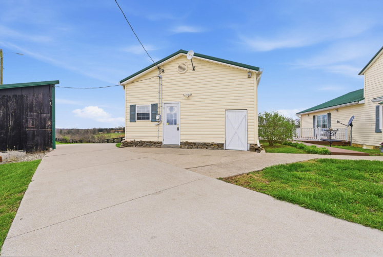 Listing Image 60