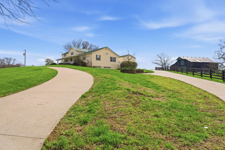 Listing Image 81