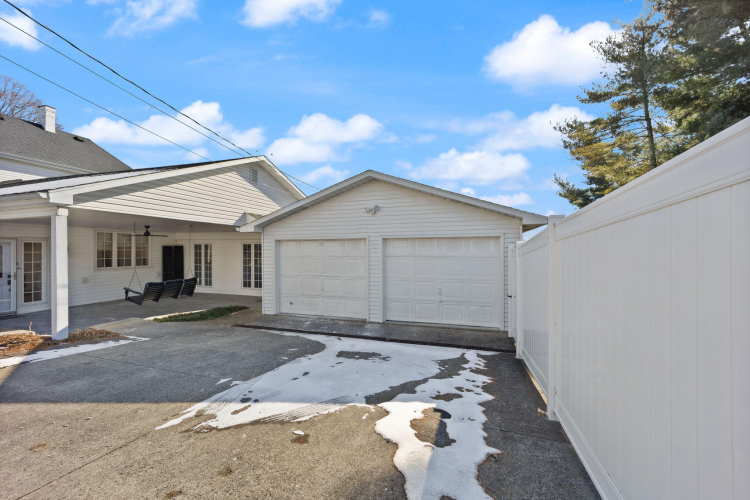 Listing Image 55