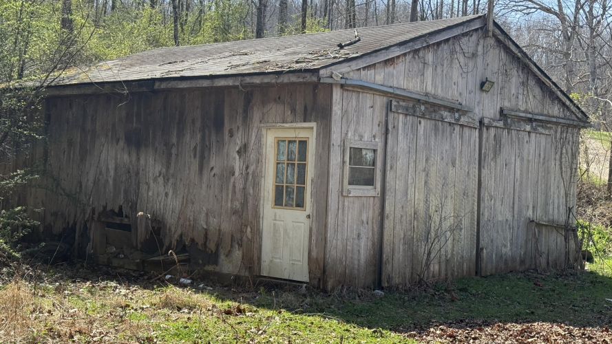 Listing Image 4