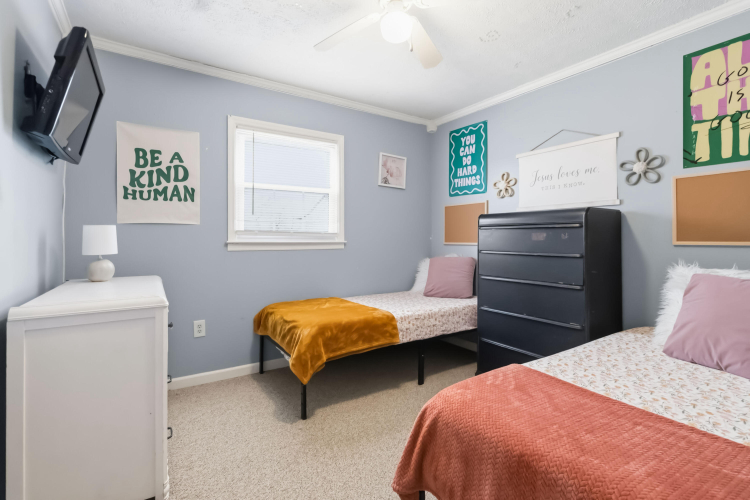 Listing Image 20