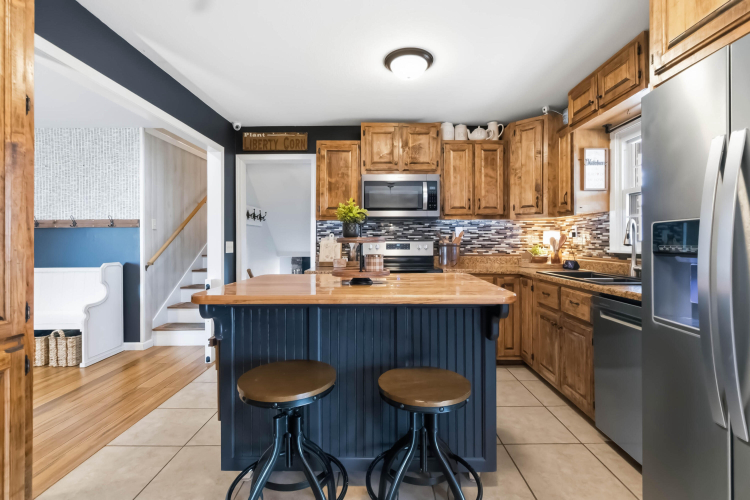 Listing Image 10