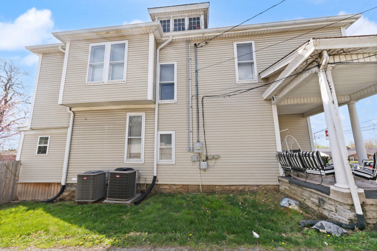 Listing Image 103