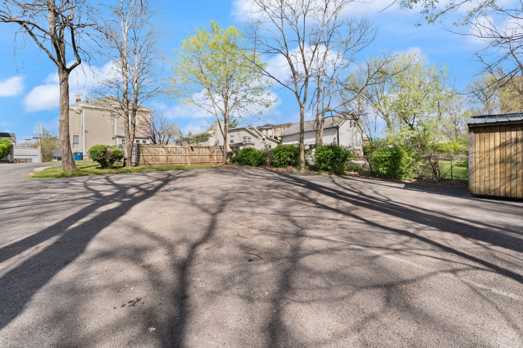 Listing Image 123