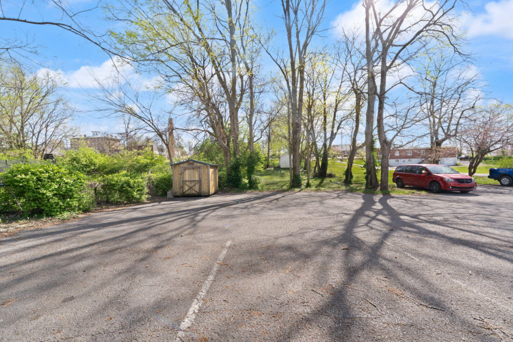 Listing Image 126