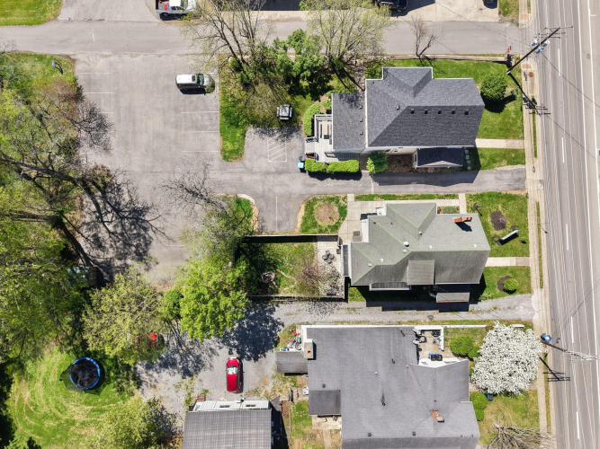 Listing Image 129