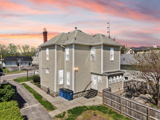 Listing Image 142