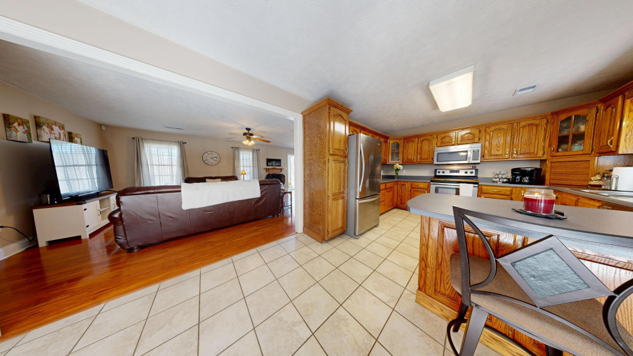 Listing Image 15