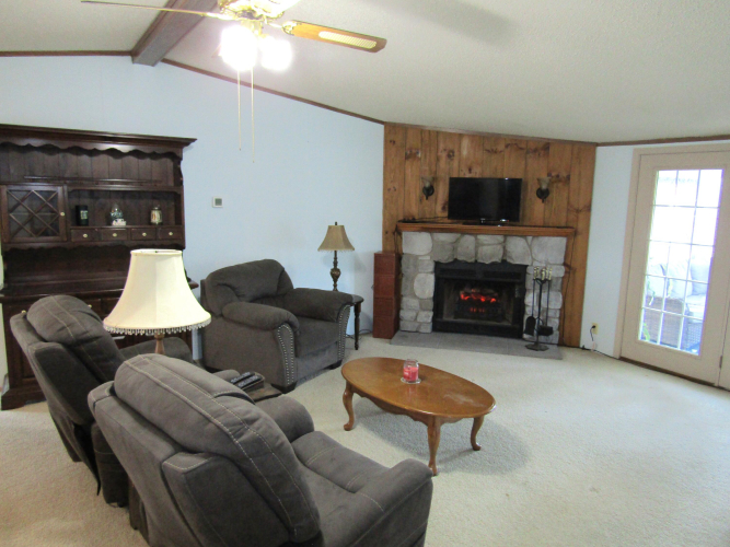 Listing Image 17