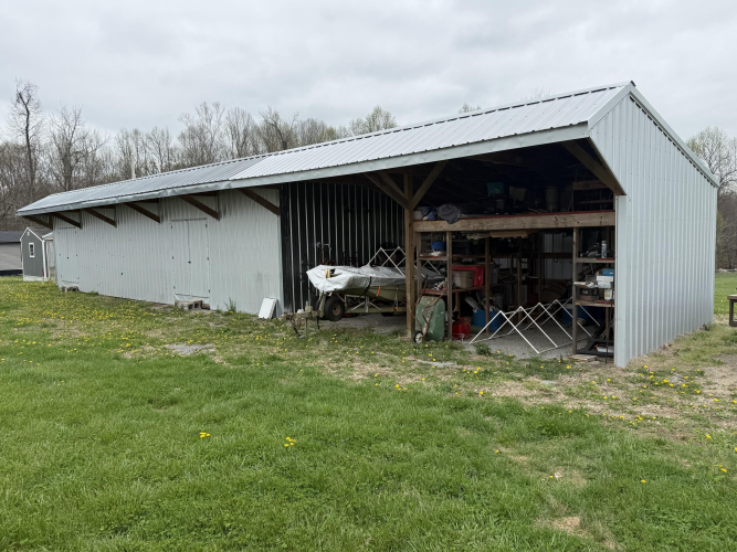 Listing Image 4