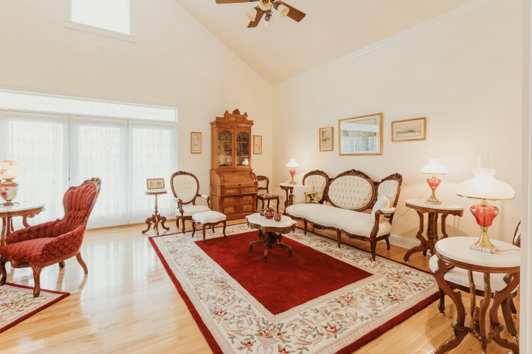 Listing Image 19