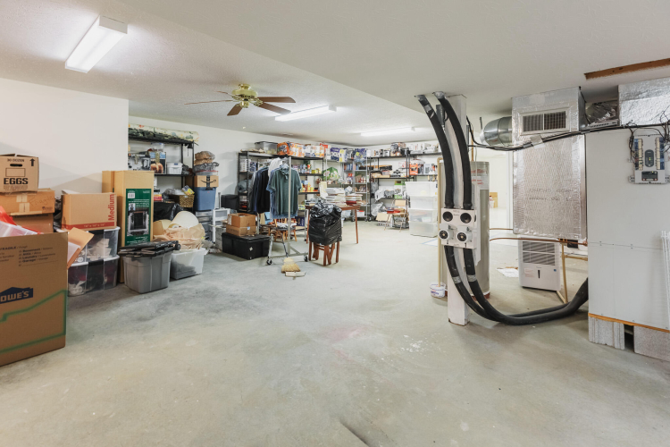 Listing Image 46
