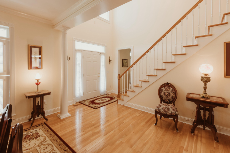 Listing Image 7