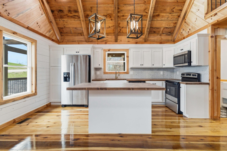 Listing Image 11