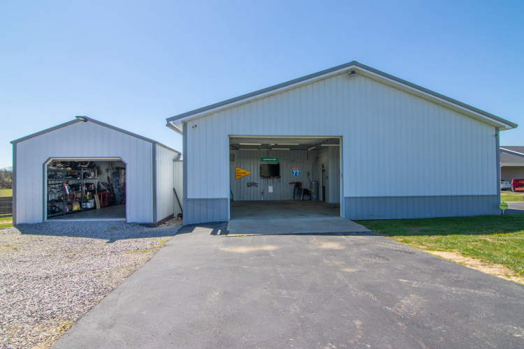 Listing Image 44