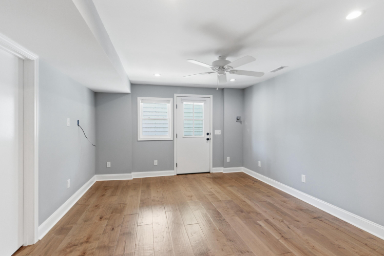 Listing Image 59