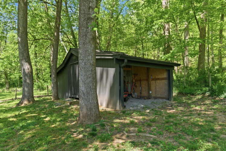 Listing Image 64