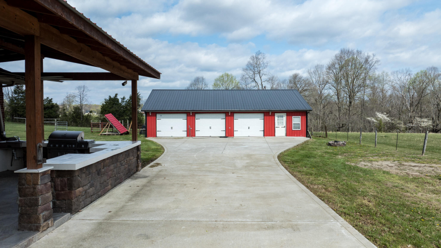 Listing Image 16
