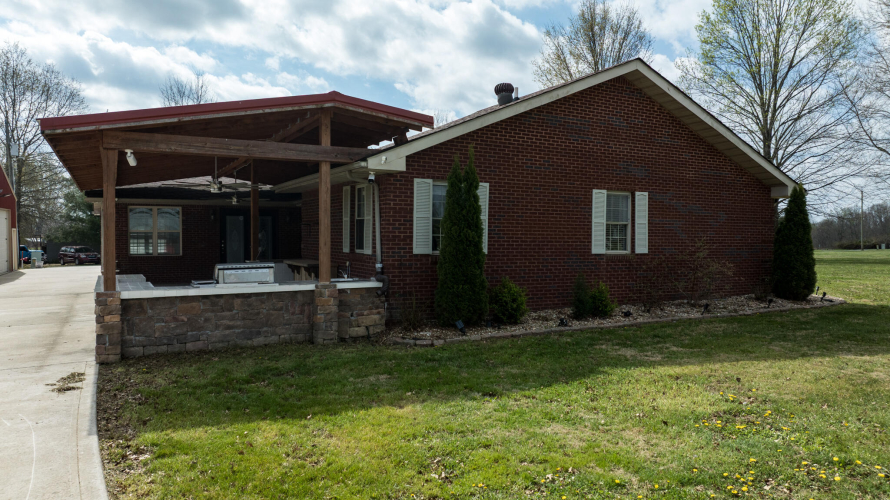 Listing Image 8