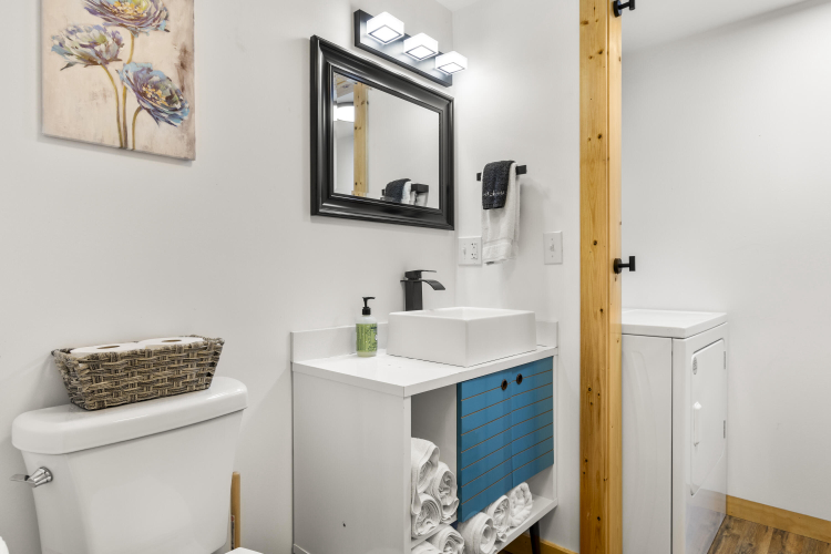 Listing Image 102