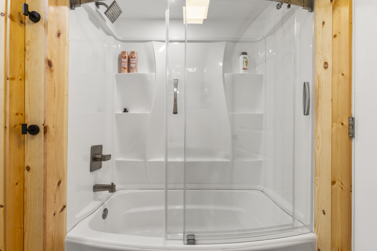 Listing Image 105