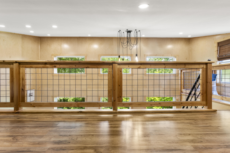 Listing Image 108