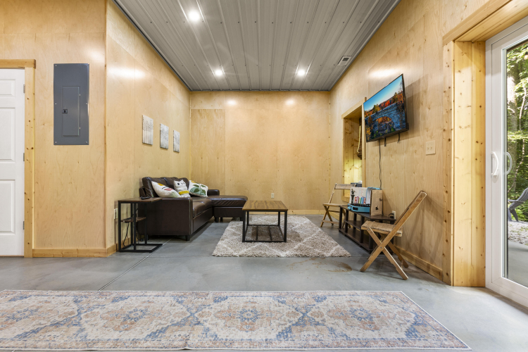 Listing Image 109