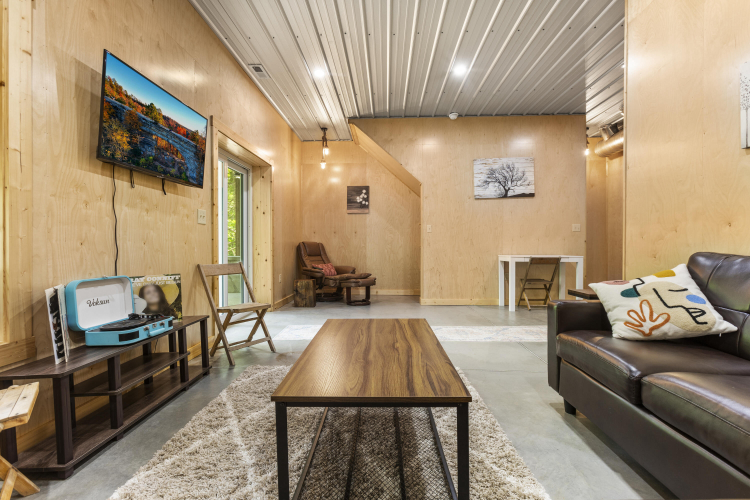 Listing Image 110
