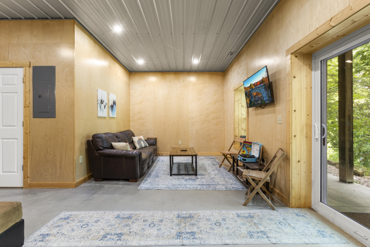 Listing Image 81