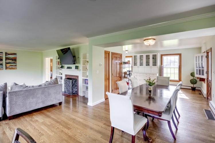 Listing Image 19