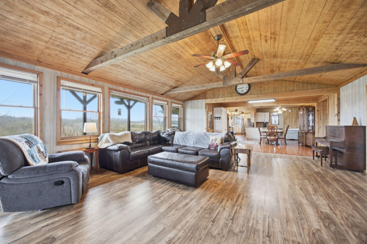 Listing Image 7