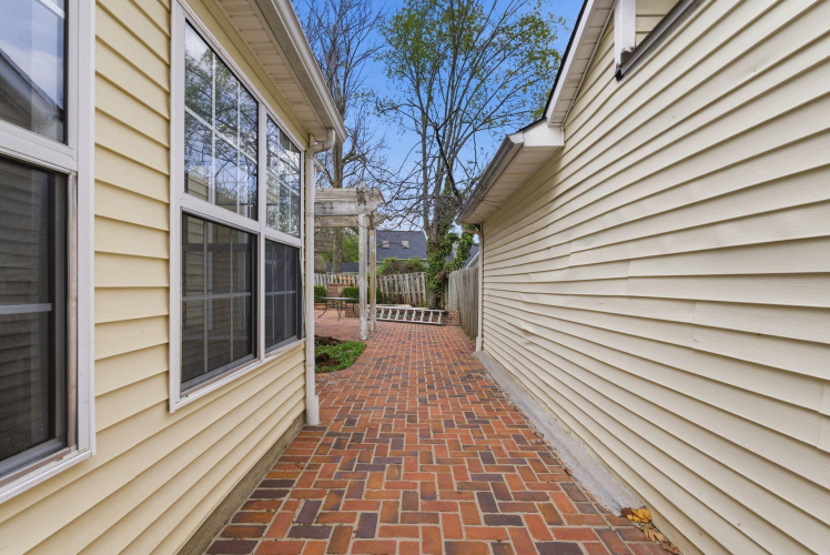 Listing Image 35