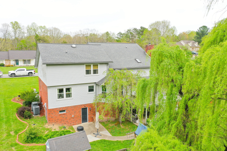 Listing Image 20