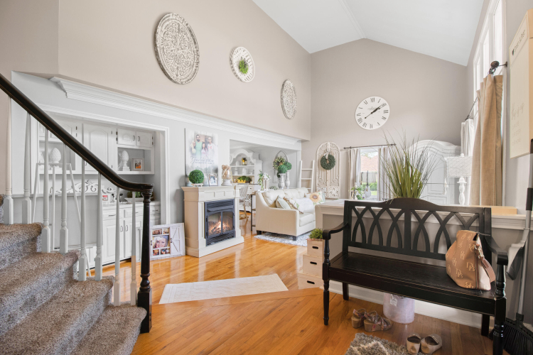 Listing Image 22