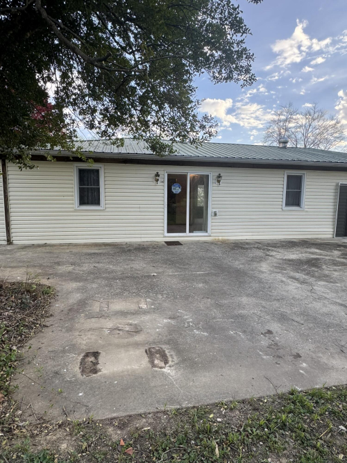 Listing Image 18