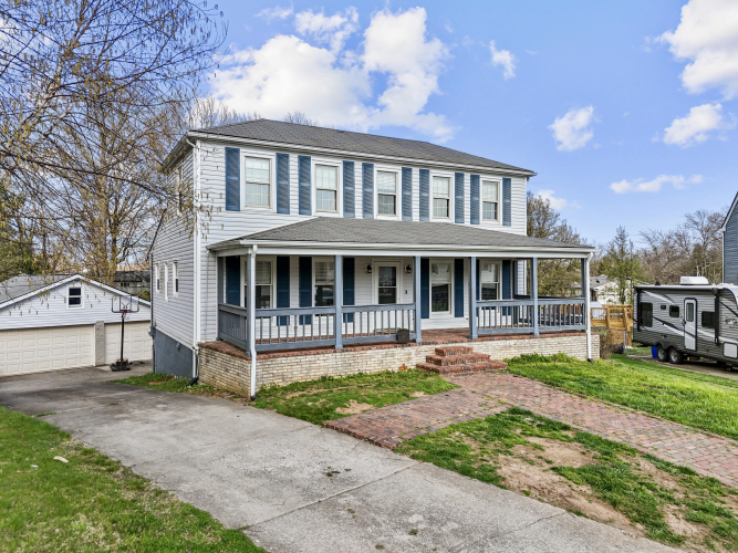 Listing Image 3