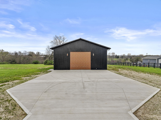 Listing Image 132