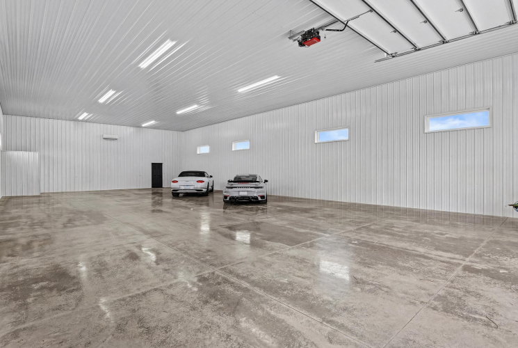 Listing Image 135
