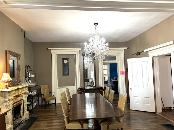 Listing Image 14